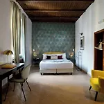 La Nova Bed And Museum فندق مبيت وإفطار نابولي