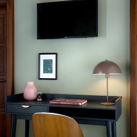 La Nova Bed And Museum B&B