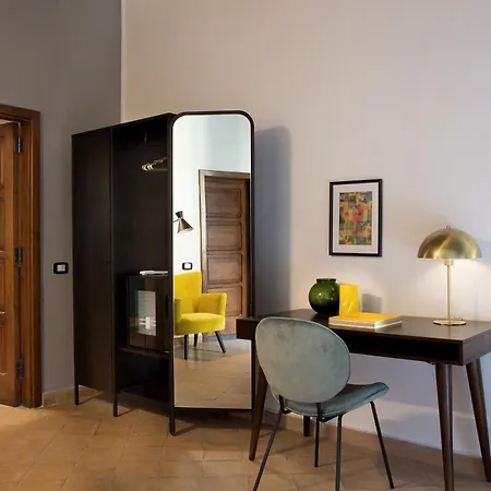 La Nova Bed And Museum 나폴리