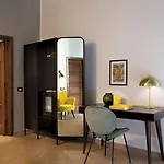 La Nova Bed And Museum 4* Napoli
