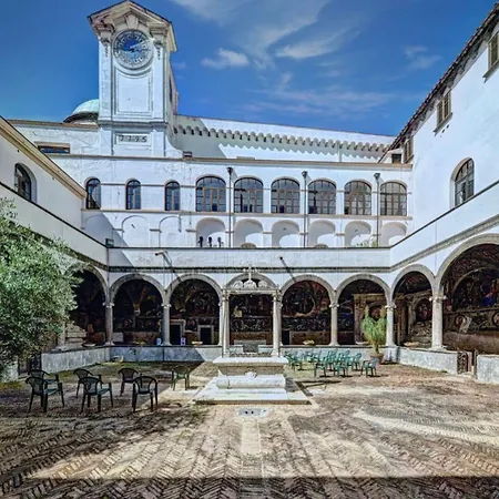 Nocleg ze śniadaniem La Nova Bed And Museum 4*