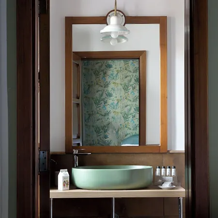 La Nova Bed And Museum Bed & Breakfast